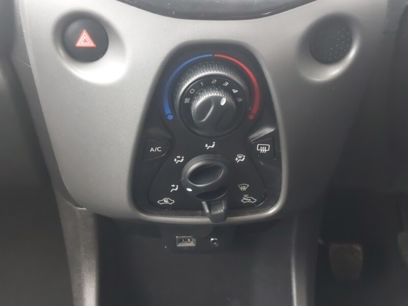 Used Toyota AYGO 2019 for sale - 77419057: Photo 11