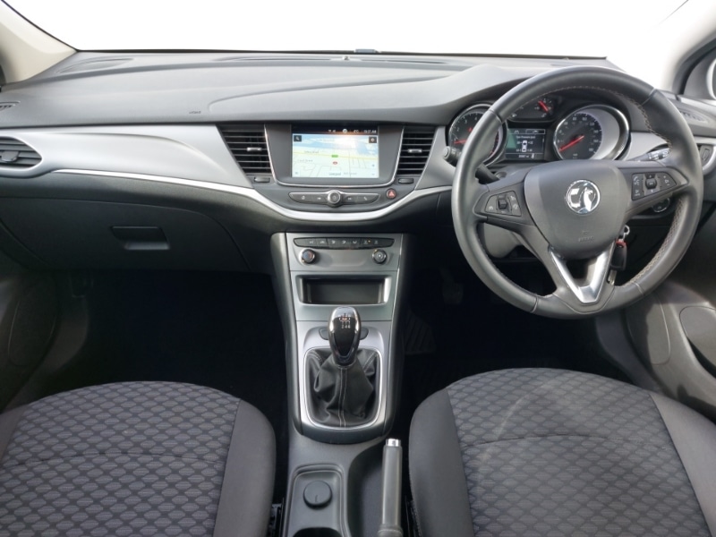 Used Vauxhall Astra 2019 for sale - 77648627: Photo 2