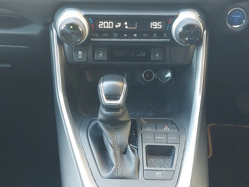Used Toyota RAV4 2021 for sale - 76055257: Photo 11