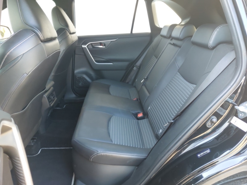Used Toyota RAV4 2021 for sale - 76055257: Photo 6