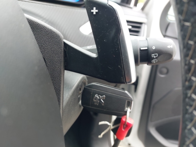 Used Peugeot 2008 2015 for sale - 76648514: Photo 17