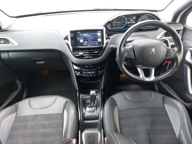 Used Peugeot 2008 2015 for sale - 76648514: Photo 2