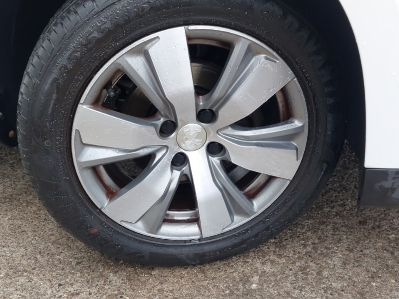 Used Peugeot 2008 2015 for sale - 76648514: Photo 9