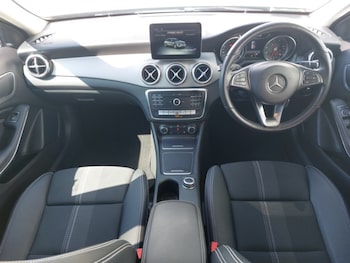 Used Mercedes-Benz GLA 2019 for sale - 79195202: Photo
