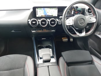 Used Mercedes-Benz GLA 2022 for sale - 76264637: Photo 2