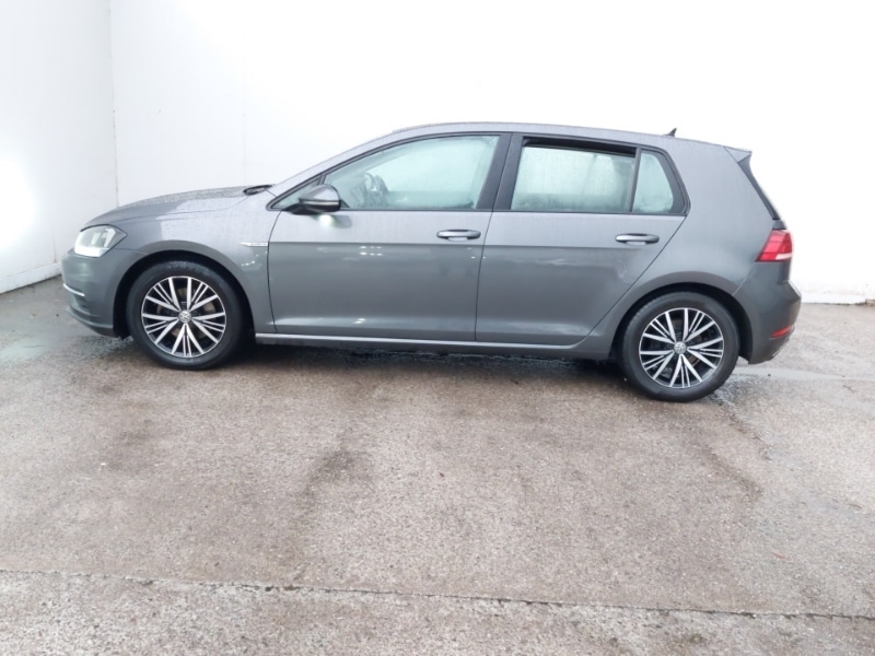 Used Volkswagen Golf 2018 for sale - 77086802: Photo 4