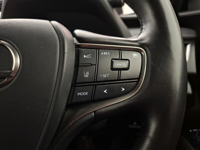 Used Lexus UX 2023 for sale - 77815304: Photo 15