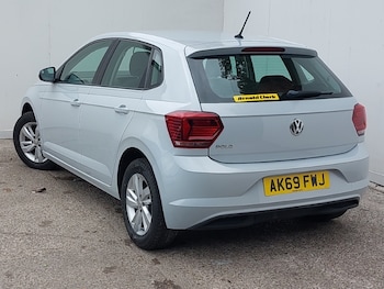 Used Volkswagen Polo 2019 for sale - 79086803: Photo
