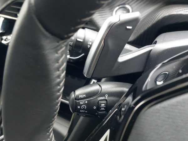 Used Peugeot 2008 2022 for sale - 76221256: Photo 16