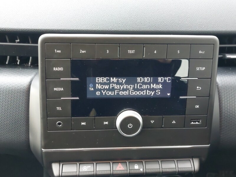 Used Renault Clio 2020 for sale - 77716847: Photo 10