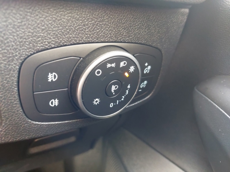 Used Ford Focus 2018 for sale - 76901992: Photo 14