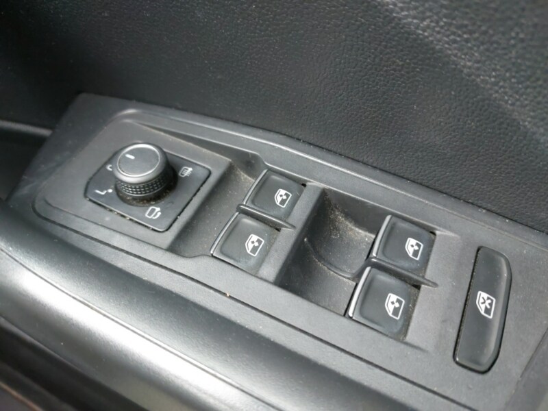 Used Volkswagen T-Roc 2018 for sale - 78093677: Photo 12