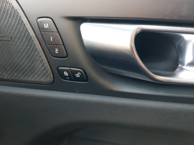 Used Volvo XC60 2023 for sale - 77568841: Photo 19