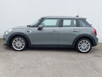 Used MINI Hatch 2018 for sale - 77347689: Photo