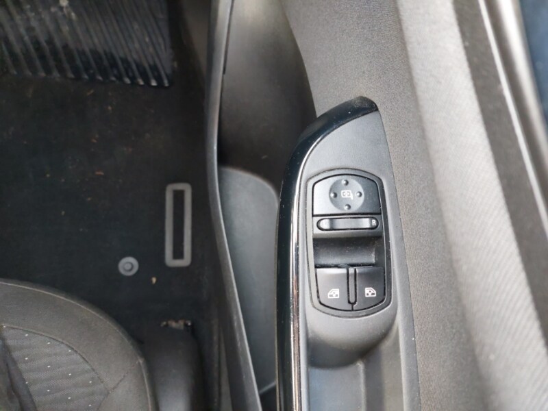 Used Vauxhall Corsa 2016 for sale - 78164064: Photo 17