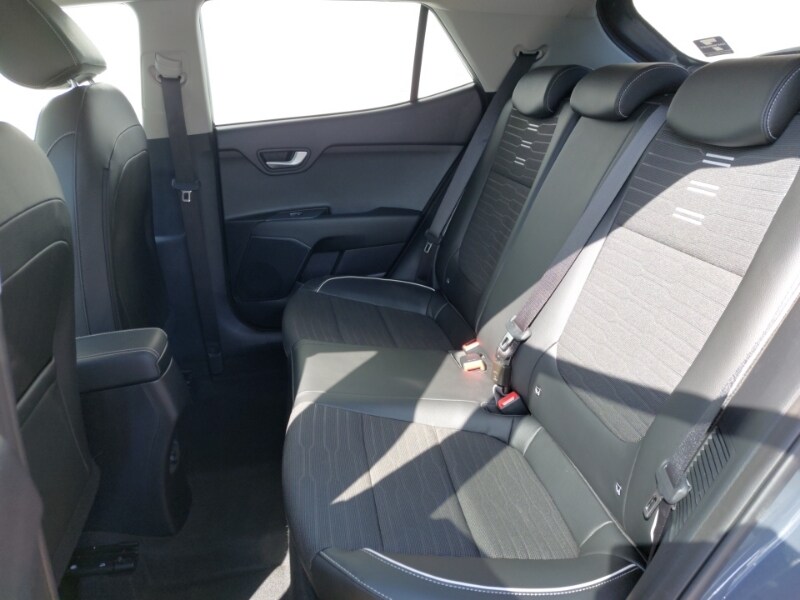 Used Kia Stonic 2023 for sale - 78169654: Photo 6