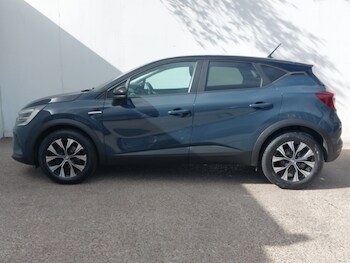 Used Renault Captur 2022 for sale - 78312801: Photo