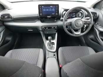 Used Toyota Yaris 2023 for sale - 77472155: Photo