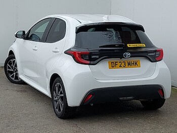 Used Toyota Yaris 2023 for sale - 77472155: Photo