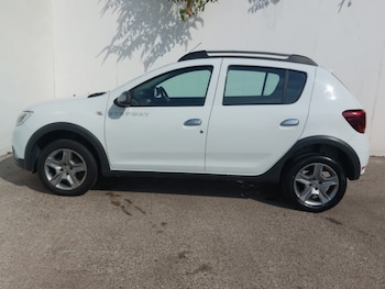 Used Dacia Sandero Stepway 2020 for sale - 79505527: Photo