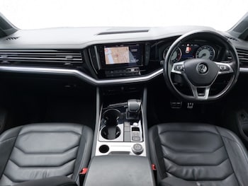 Used Volkswagen Touareg 2019 for sale - 75755388: Photo