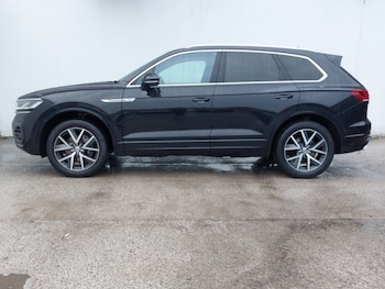 Used Volkswagen Touareg 2019 for sale - 75755388: Photo