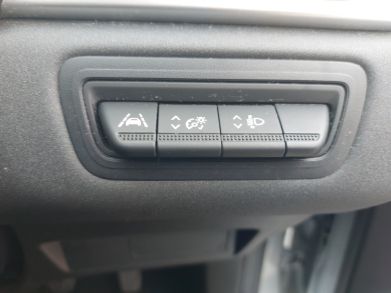 Used Renault Captur 2021 for sale - 76560511: Photo 19