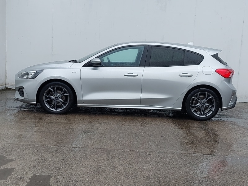 Used Ford Focus 2021 for sale - 77373428: Photo 4