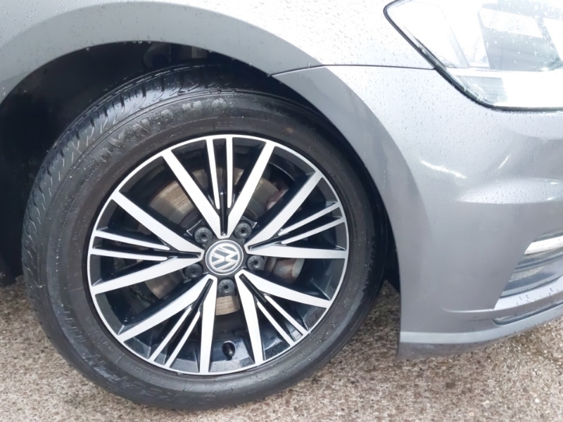 Used Volkswagen Golf 2018 for sale - 76537017: Photo 9