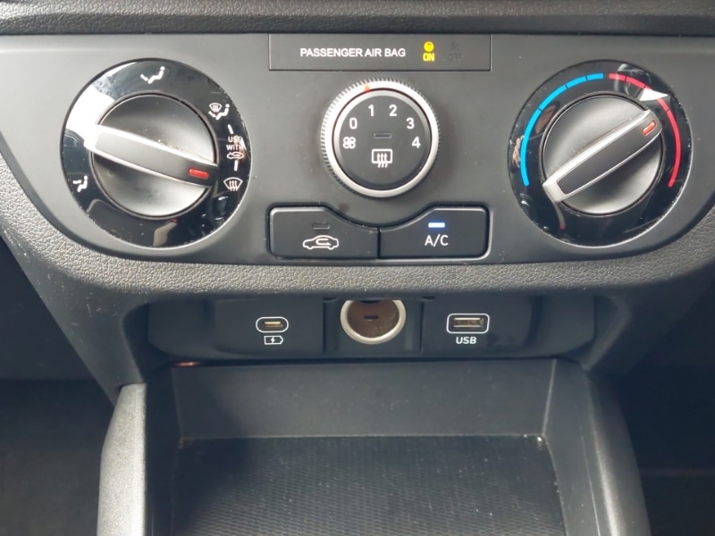 Used Hyundai i10 2023 for sale - 78202828: Photo 11