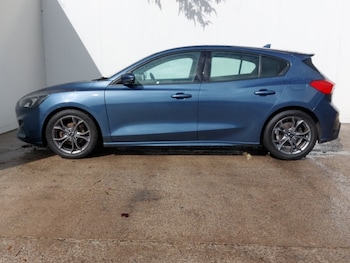 Used Ford Focus 2018 for sale - 76172076: Photo 4