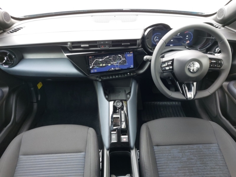 Used Alfa Romeo Junior 2025 for sale - 78164056: Photo 2