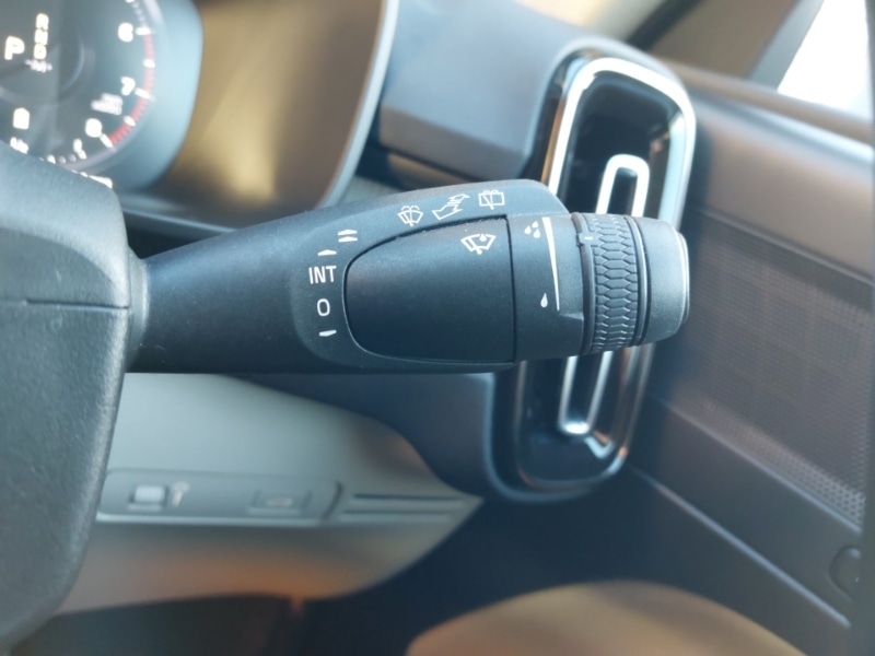 Used Volvo XC40 2022 for sale - 76860390: Photo 17