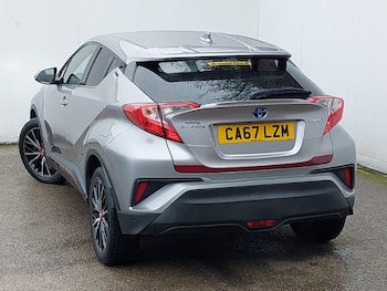 Used Toyota C-HR 2018 for sale - 77704449: Photo