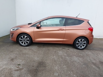 Used Ford Fiesta 2018 for sale - 76951632: Photo