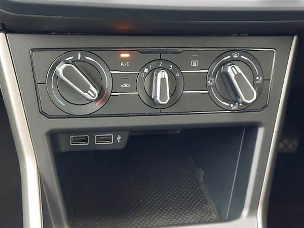 Used Volkswagen Polo 2018 for sale - 76221182: Photo 11