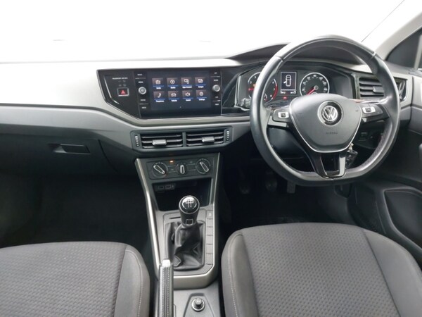 Used Volkswagen Polo 2018 for sale - 76221182: Photo 2