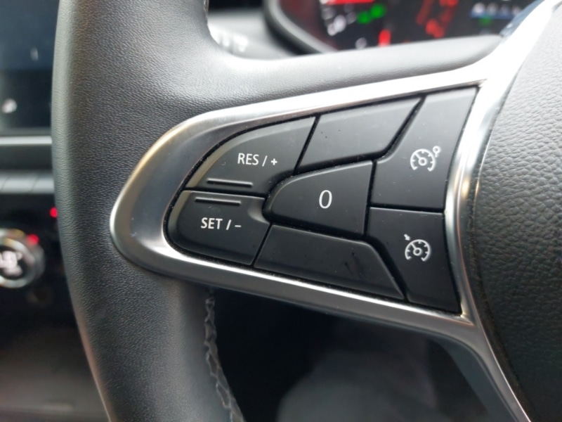 Used Renault Clio 2021 for sale - 76160354: Photo 14