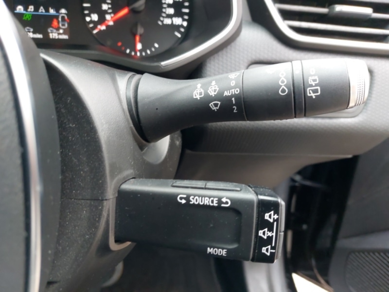 Used Renault Clio 2021 for sale - 76160354: Photo 16