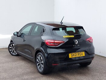Used Renault Clio 2021 for sale - 76160354: Photo 3