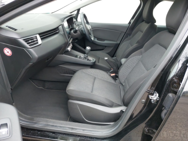 Used Renault Clio 2021 for sale - 76160354: Photo 5
