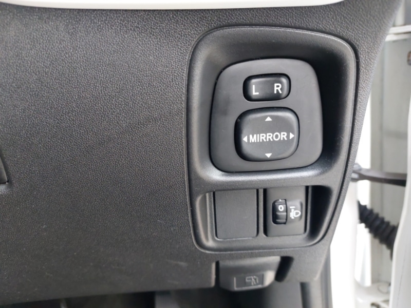 Used Toyota AYGO 2017 for sale - 76331642: Photo 18
