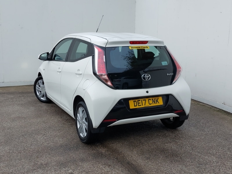 Used Toyota AYGO 2017 for sale - 76331642: Photo 3