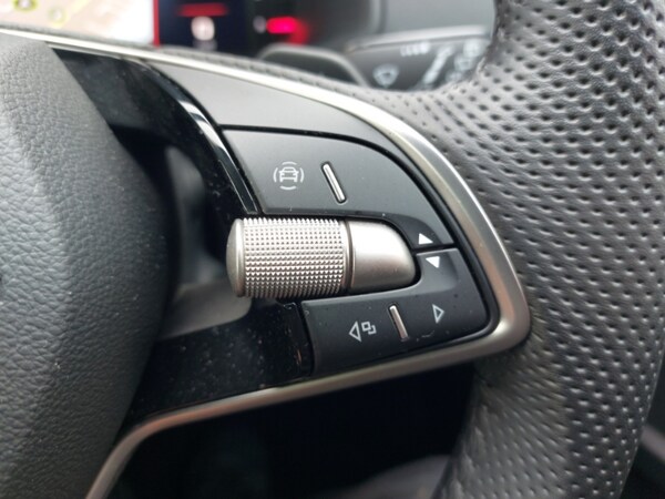 Used Skoda Karoq 2024 for sale - 75939613: Photo 15