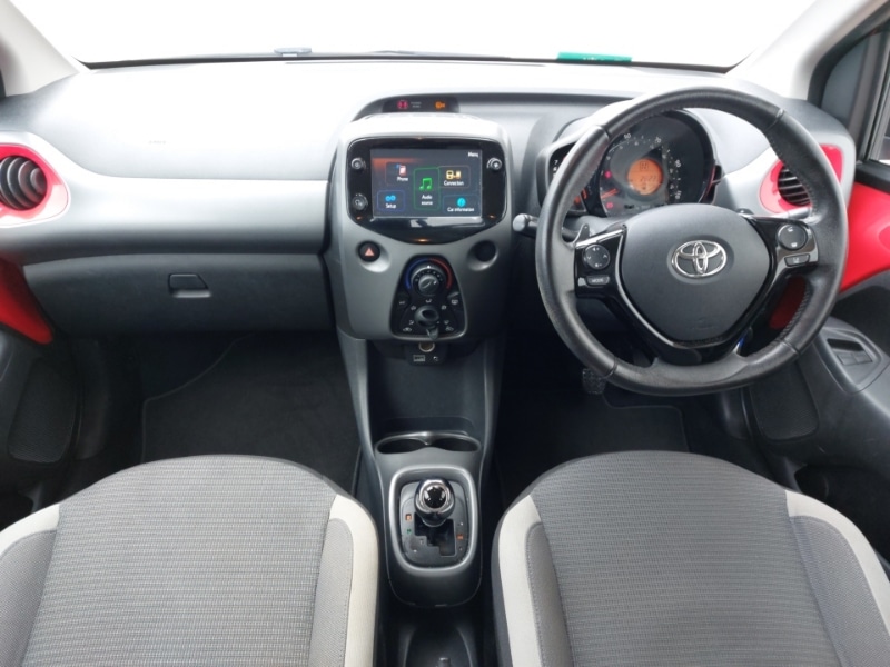 Used Toyota AYGO 2021 for sale - 77873864: Photo 2