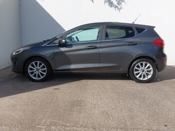 Used Ford Fiesta 2018 for sale - 76103622: Photo 4