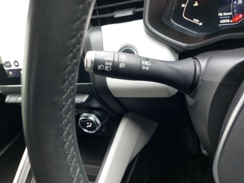 Used Renault Clio 2021 for sale - 76506669: Photo 16