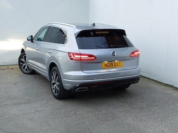 Used Volkswagen Touareg 2019 for sale - 76970625: Photo