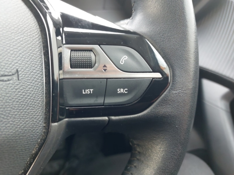 Used Peugeot 2008 2021 for sale - 76435129: Photo 15