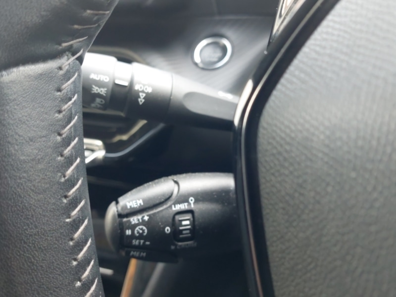 Used Peugeot 2008 2021 for sale - 76435129: Photo 17